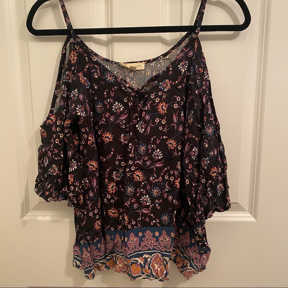 Cold shoulder 3/4 sleeve